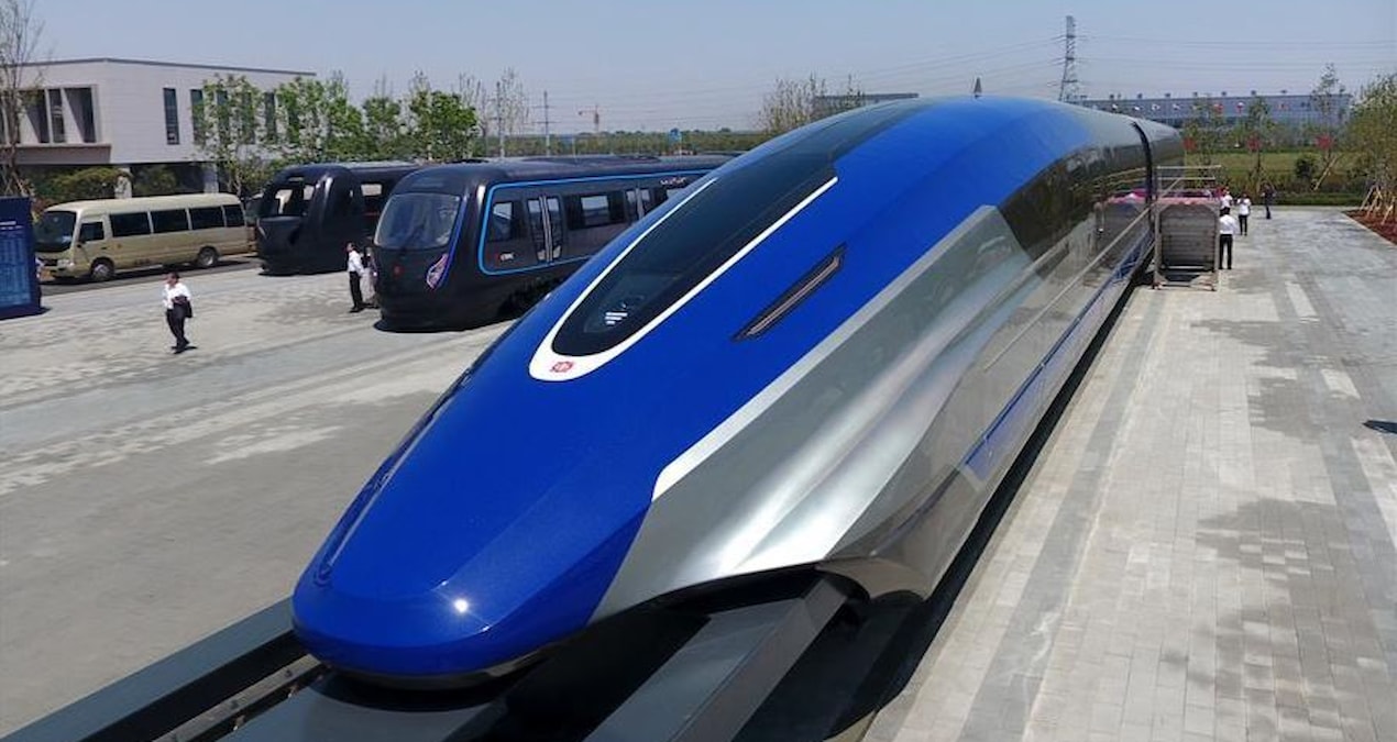Son Gelişme: 1,1 tonluk tren 2 saniyede 700 km hıza ulaşarak rekor kırdı - Son Dakika