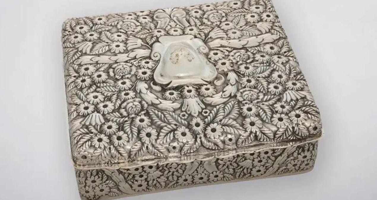 They forgot it in the attic 100 years ago: Now it will be sold at auction - News