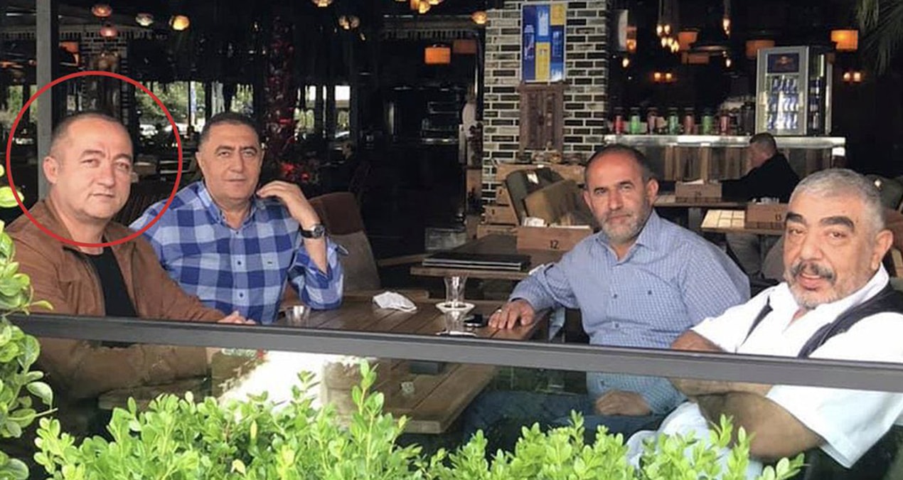 Sıcak Gündem: 12. katta bozkurt pozu veren Haluk Kırcı’yla aynı masada - En Son Haber