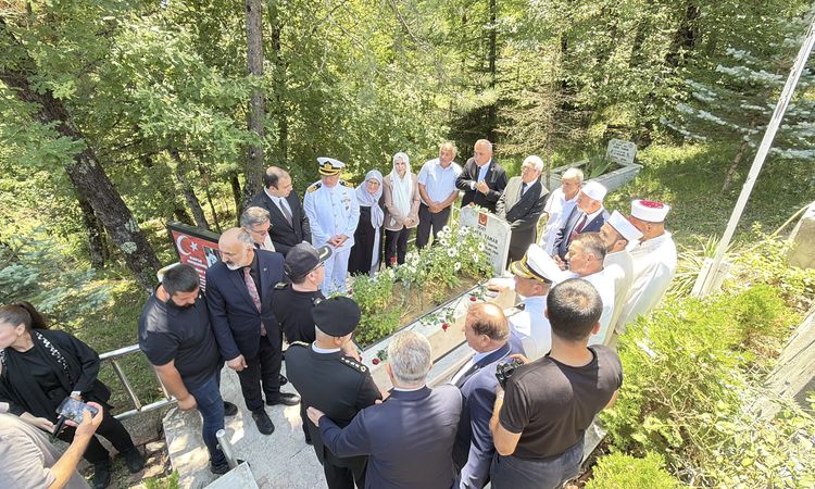July 15 martyr imam commemorated at his grave - Last Minute