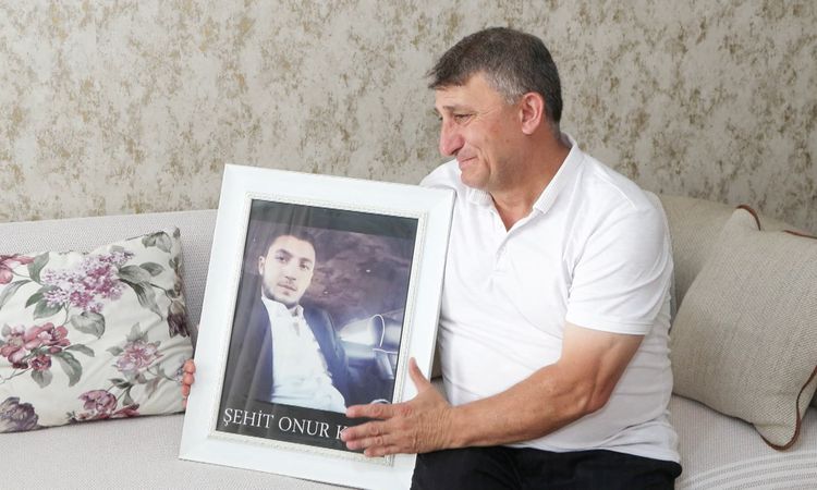 Father of July 15 martyr Onur: It is possible to live without a child, but not without a homeland - Breaking News