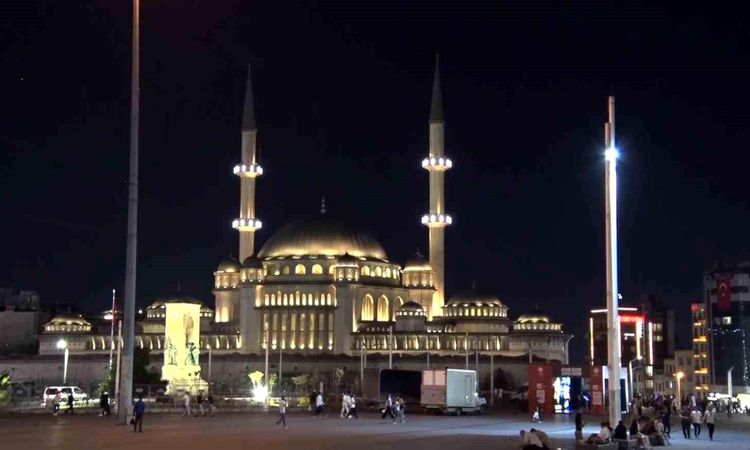 Sela in mosques on the 10th anniversary of July 15 - Last Minute