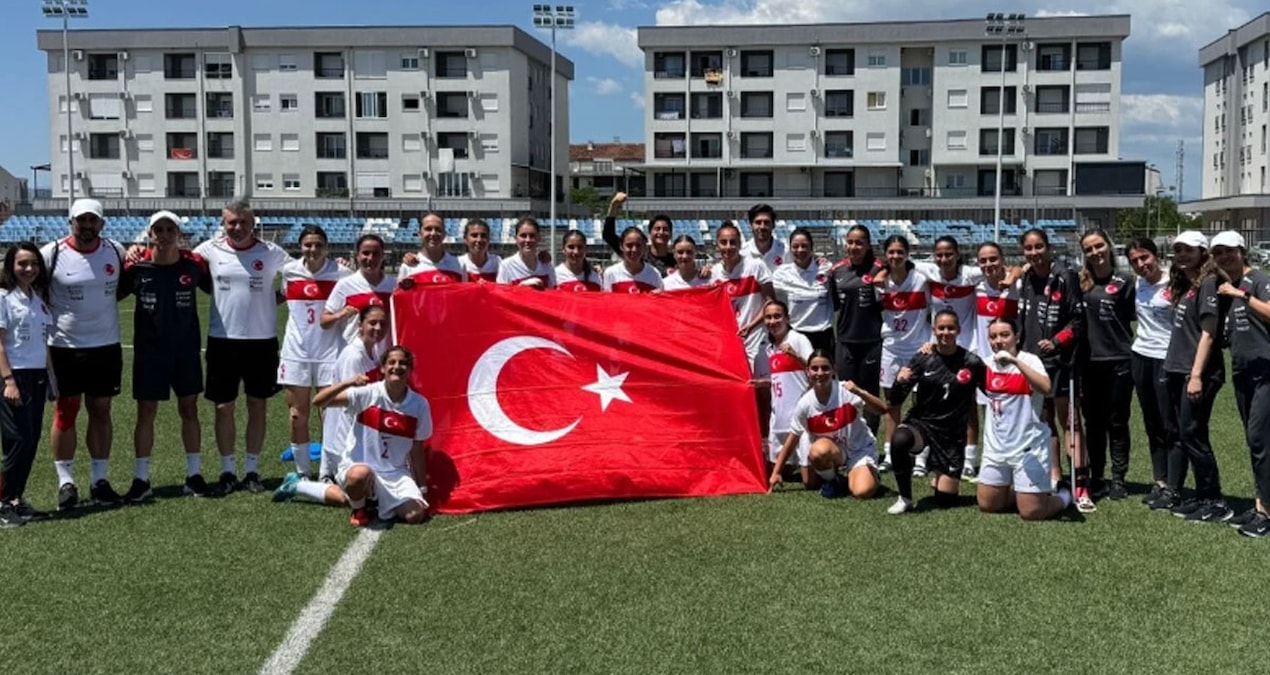 Ayrıntılar Netleşti: 16 Yaş Altı Kız Milli Futbol Takımı'ndan büyük başarı - Haberleri