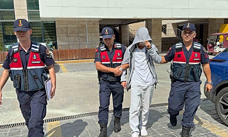 16 yaşındaki çocuk uyuşturucu ticaretinden hakkında tutuklama kararı verildi: Gelişmeler Takip Ediliyor