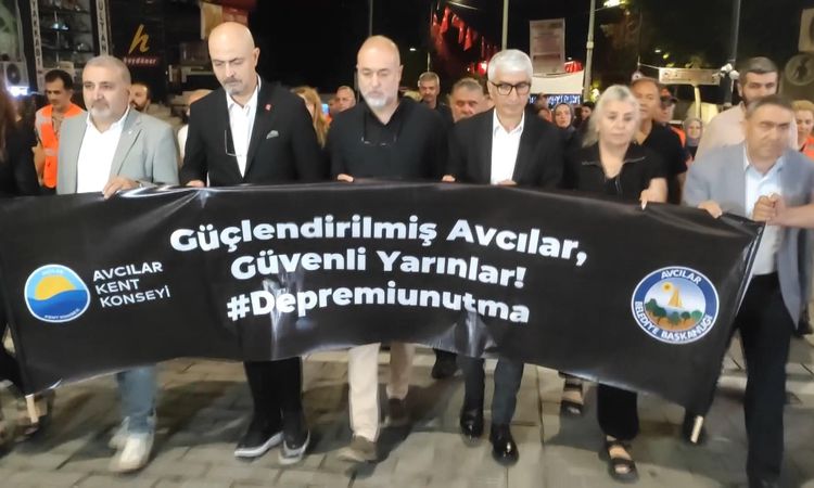 Sıcak Gündem: 17 Ağustos Depremi Avcılar'da Anıldı - Haberleri ve Merak Edilenler
