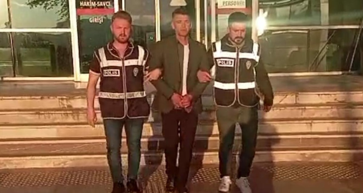 Sıcak Gündem: 21 yıl sonra yakalandı: Cinayet hükümlüsü İzmir’de yakalanarak gözaltına sevk edildi - Son Dakik