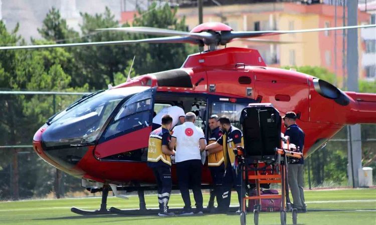 Sıcak Gündem: 22 yaşındaki genç hava ambulansıyla Malatya’ya sevk edildi - Son Dakika Haberleri