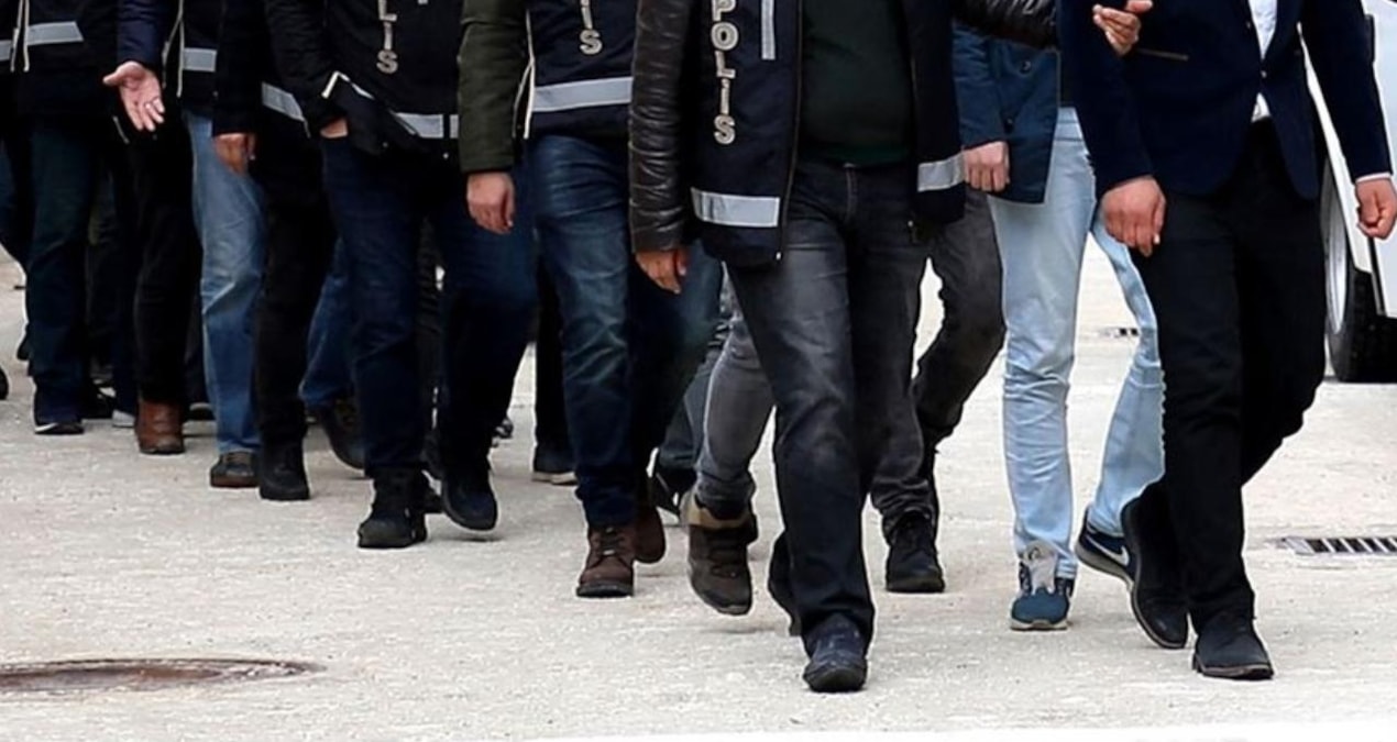 Gündemden Son Bilgiler: 27 ilde FETÖ operasyonu! Çok sayıda tutuklama var - Son Dakika