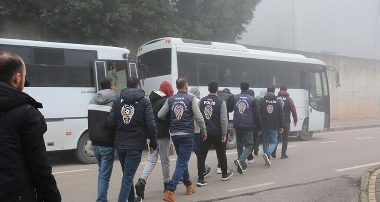 Sıcak Gündem: 29 ilde operasyon: 102 milyonluk dolandırıcılık vurgunu - Son Dakika Haberleri | İşte Tüm Ayrınt