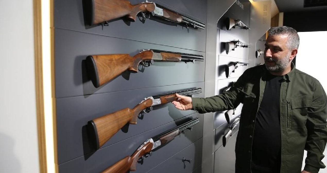 Ayrıntılar Netleşti: 3 bin nüfuslu mahalle dünyaya 70 milyon dolarlık silah sattı - Son Dakika