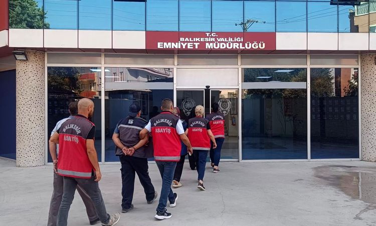 4 yaşındaki Esra'nın ölümü 21 yıl sonra aydınlatıldı - Haberleri - Son Dakika Bilgileri