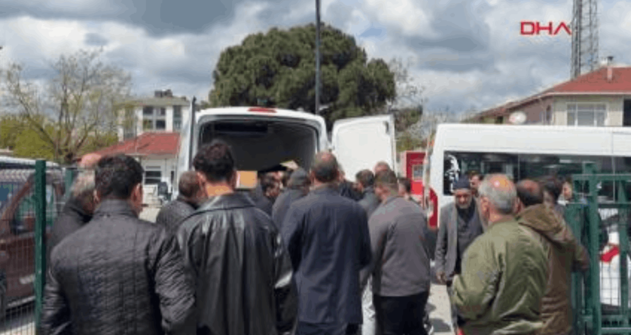 Ayrıntılar Netleşti: 4 yaşındaki Sancar, yaralı kurtulduğu kazada ölen annesine veda etti - En Son Haber: Geli