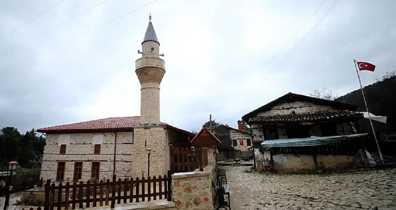 Ayrıntılar Netleşti: 400 yıllık sır bu köyde korunuyor: Almanya ve İspanya akın ediyor - Son Dakika - Son Daki