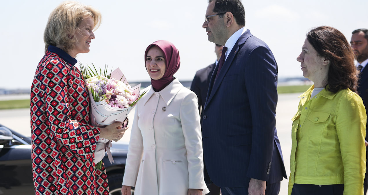 Sıcak Gündem: 428 ismi peşine takan Kraliçe, İstanbul'a indi - En Son Haber | İşte Tüm Ayrıntılar