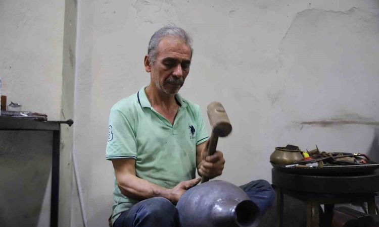 Gündemden Son Bilgiler: 57 Yıllık Bakır Ustası: Mesleğimin Kaybolmasından Korkuyorum - Son Dakika: Gelişmeler