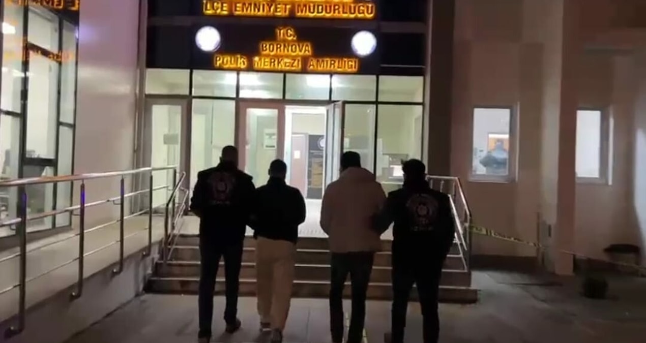 Sıcak Gündem: 61 yıl hapisle aranıyordu, sahte polis kılığında soygun yaparken yakalandı - Son Dakika Haberler