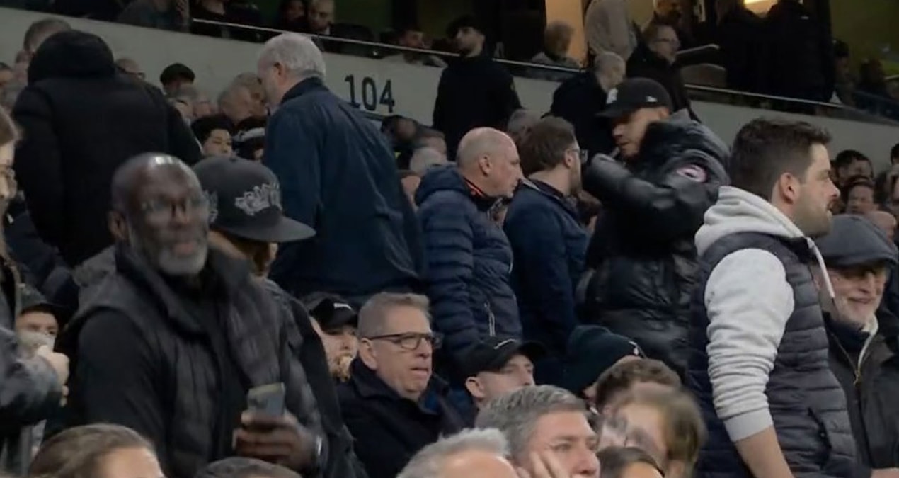 Gündemden Son Bilgiler: 7 dakikada 3 gol geldi taraftarlar teker teker gitti - Son Dakika Haberleri ve Merak E