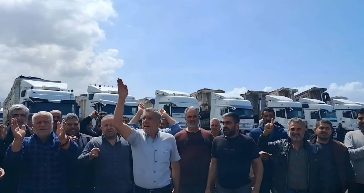 Son Gelişme: 800 TIR şoförü kontak kapattı - En Son Haber