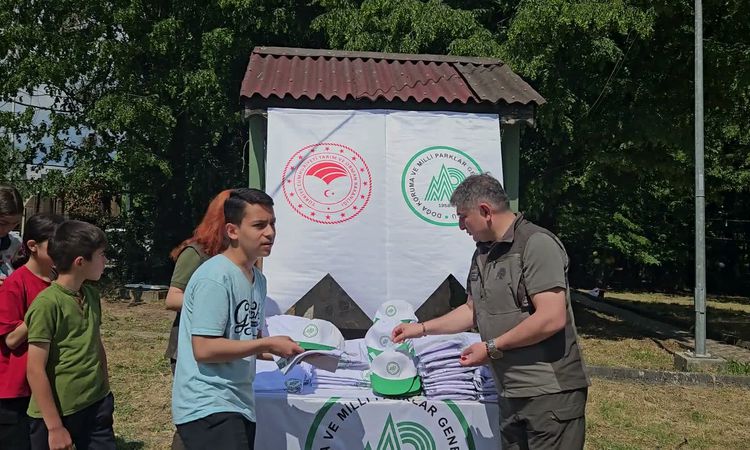 Gündemden Son Bilgiler: 81 ilde eş zamanlı 'Aile Kampı' etkinliği düzenlenecek - Son Dakika: Gelişmeler Takip
