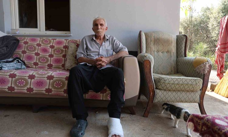 83 Yaşındaki Yaşar Akdoğan'a Çarpan Sürücü Kaçtı: Kaza Anı Kamerada