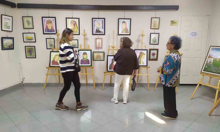 85 yaşındaki ressam Saadet Erdoğan, 28. sergisini Edremit'te açtı | İşte Tüm Ayrıntılar
