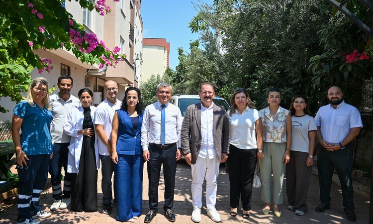 Ayrıntılar Netleşti: 89 yaşındaki hastaya evde sağlık ziyareti - Haberleri | İşte Tüm Ayrıntılar