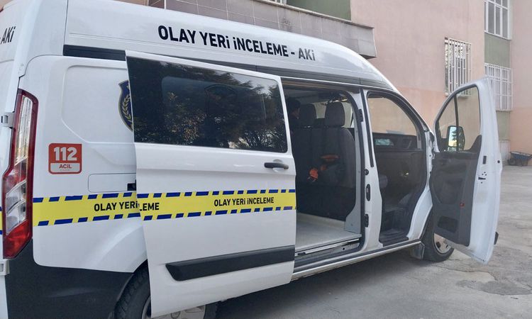90 Yaşındaki Kadın 2. Kattan Düşerek yaşamını yitirdi
