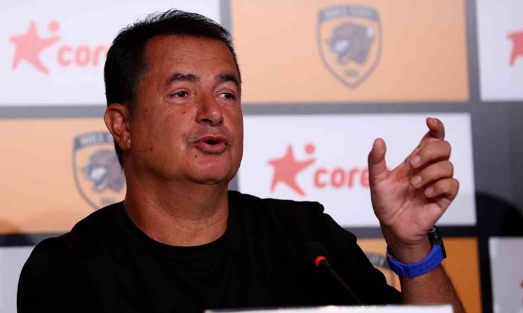 Kritik Açıklama: Acun Ilıcalı: "Türkiye, futbolcu transferi konusunda bizim için cazip değil" - Son Dakika Hab
