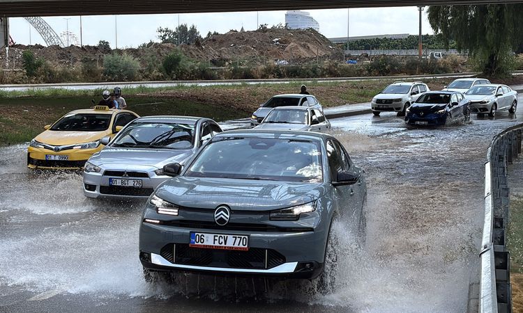 Ayrıntılar Netleşti: Adana'da Ani Sağanak ve Fırtına Hayatı Olumsuz Etkiledi - Son Dakika - Son Dakika Bilgile