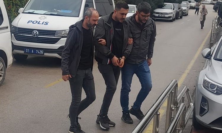 Adana'da Bayğaralar şüphelisi polis ve MİT operasyonuyla yakalanıp hakkında tutuklama kararı verildi ve Merak
