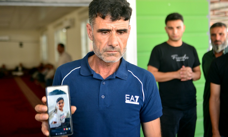 Adana'da silahlı kavgada otomobile isabet eden kurşunla 9 yaşındaki çocuk öldü: Gelişmeler Takip Ediliyor