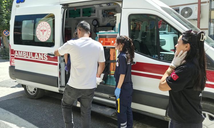 Adıyaman'da Bıçaklı Saldırı: Bir Yaralı - Son Dakika ve Merak Edilenler