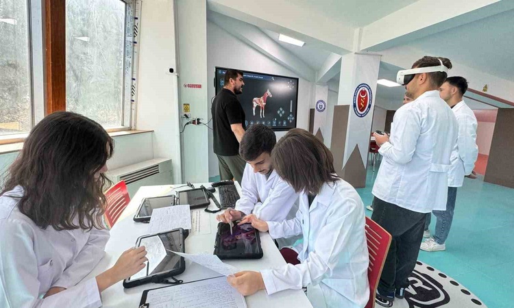 ADÜ Veteriner Fakültesi'nde DijiLab yaklaşık 20 öğrenciye aynı anda imkan tanıyor | İşte Tüm Ayrıntılar