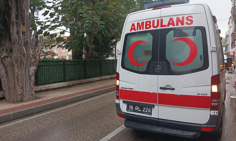 Afyonkarahisar'da 77 yaşındaki baba, oğlunun kavgasında 2 kişiyi öldürdü - Haberleri: Gelişmeler Takip Ediliyo