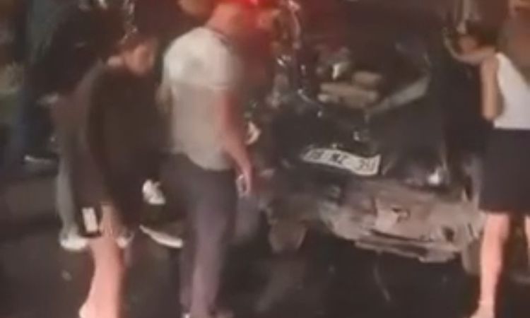 Kritik Açıklama: Afyonkarahisar'da Astsubay Kazası: 3 Yaralı - Haberleri