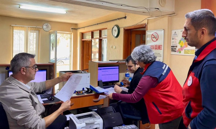 Afyonkarahisar İhsaniye'de Ziraat Odası personeline ÇKS bilgilendirmesi yapıldı ve Merak Edilenler