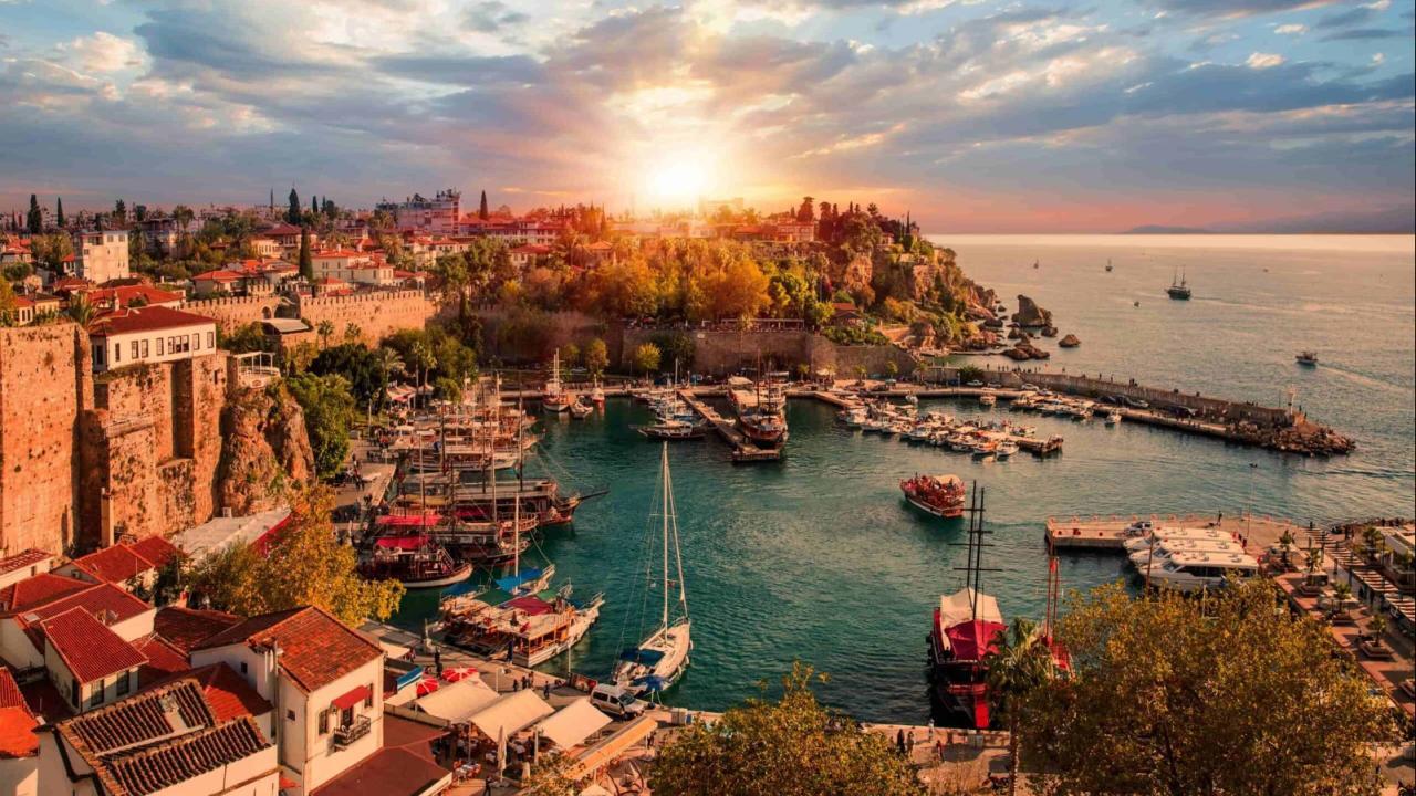 Latest Development: Even 50 percent discount did not work: Hotels in Antalya remained empty! and Latest Developments