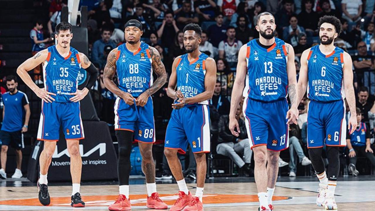 Sıcak Gündem: Anadolu Efes'te sürpriz ayrılık!