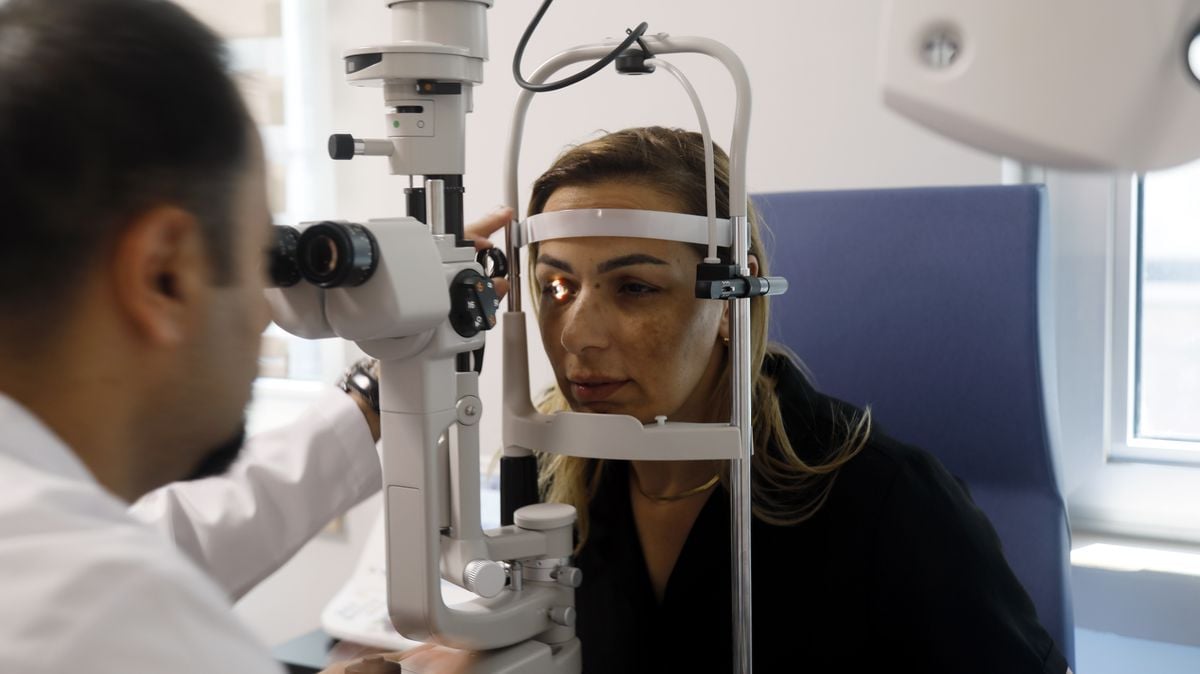 Breaking Development: Municipal Police Officer Regains Eyesight, Avoids Cornea Transplant with 10-Second Laser Treatment