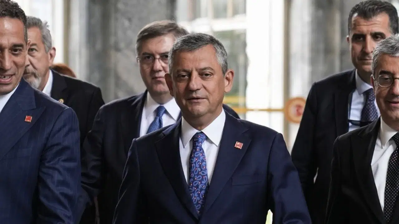 Latest Development: Özgür Özel management applies to the court for an Extraordinary Congress