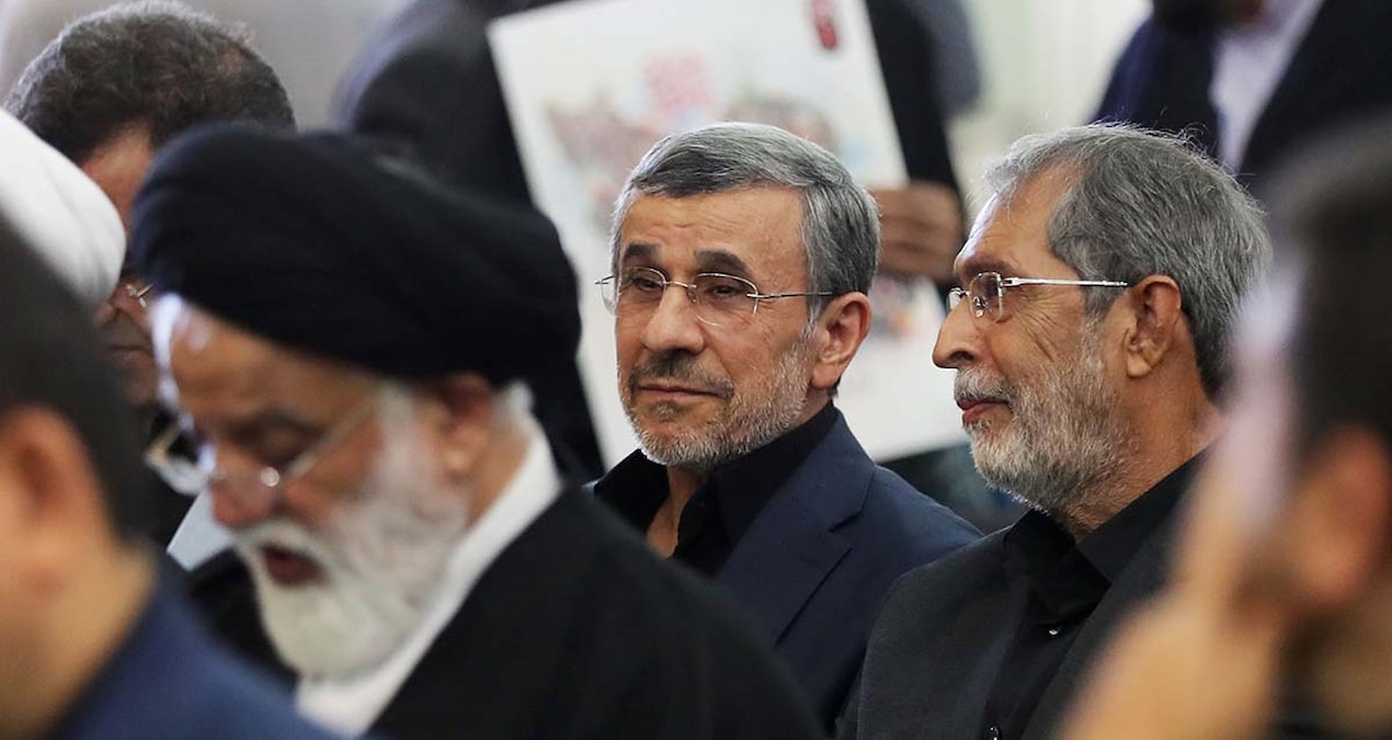 Ahmadinejad, who is on the agenda with allegations of Israel and house arrest, appeared at the commemoration ceremony of Khamenei: Here are the Details