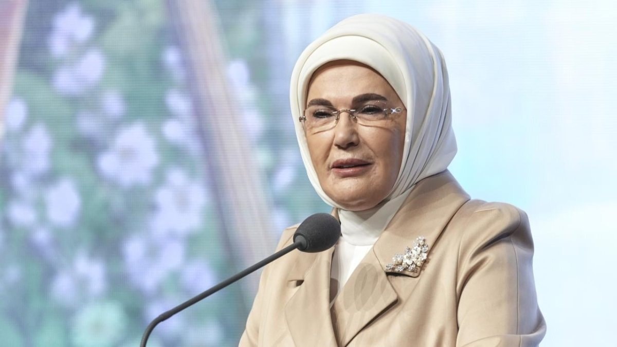 Breaking News: Emine Erdoğan Posts Message on 15 July