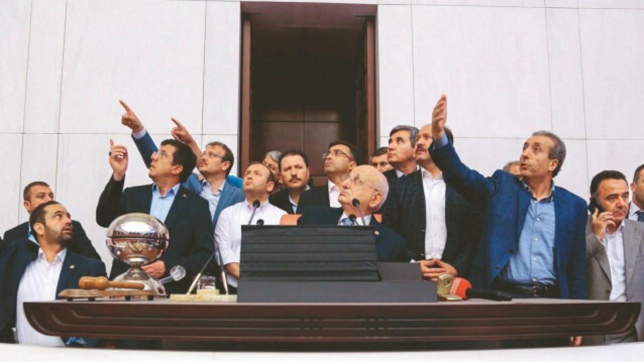 Analysis | The day Özgür Özel wore the 'National Vision jacket': What Happened in the Gazi Parliament on the night of the coup? (Detail)