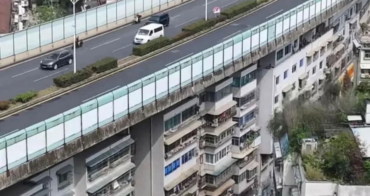 Agenda - Thousands of people live under the highway and Latest Developments