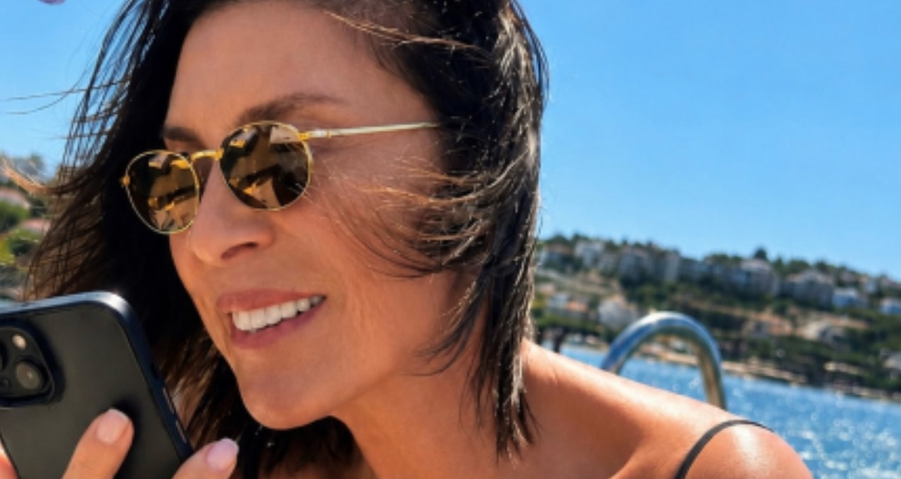 She went to Bodrum before her new series: Comments poured in on Nebahat Çehre's swimsuit pose (Details)