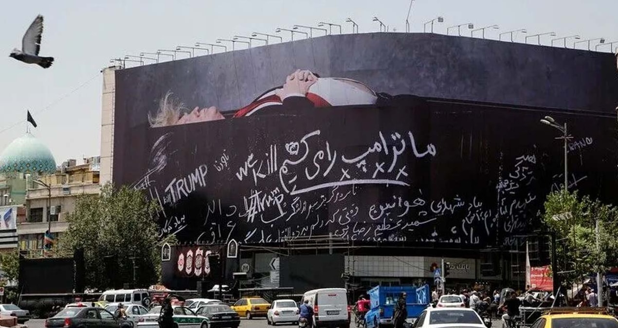 Agenda - They put Trump in the black coffin: He was hanged at the landmark of the capital and Latest Developments