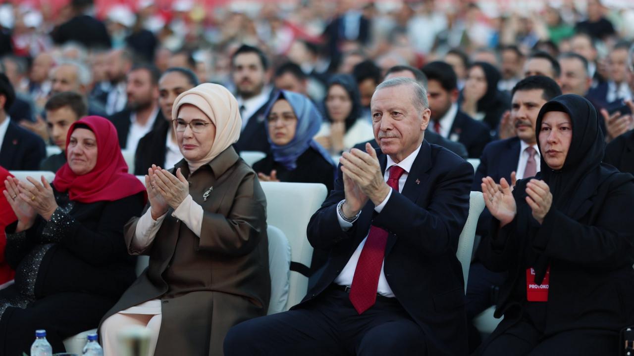 Agenda - First Lady Erdoğan: A historical turning point that we announced to the whole world: Here are the Details