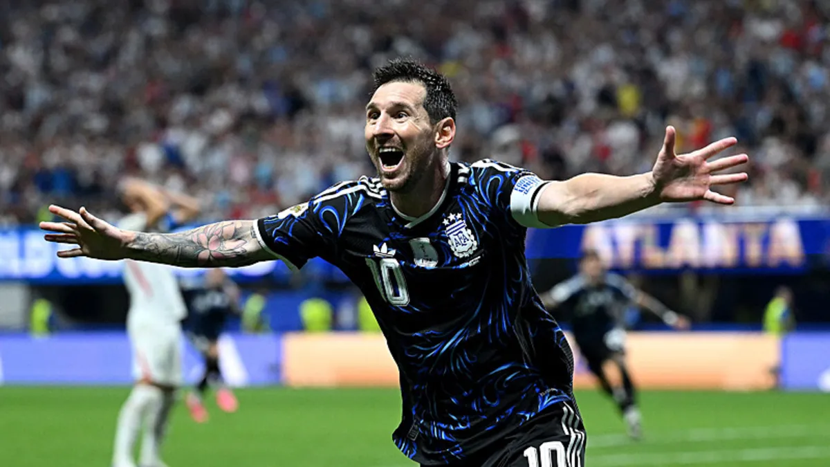 Hot Development: Great comeback from Argentina in the World Cup! England was destroyed