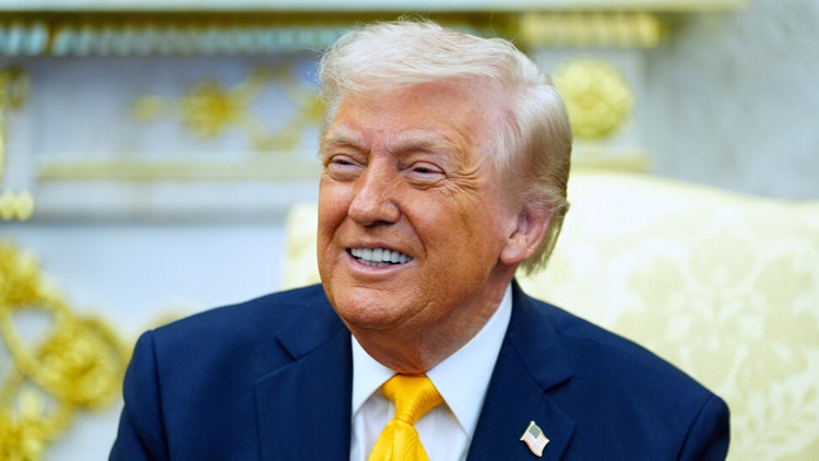 Latest Development: A coin bearing Trump's picture is coming: The first image was shared