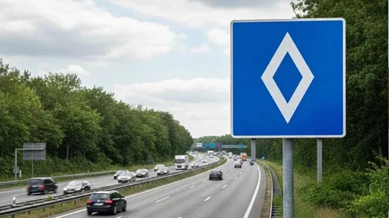Pay attention to this sign in traffic: The fines are expensive! Regrets of not complying and Latest Developments